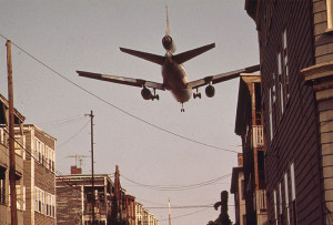 800px-Jet_over_Neptune_Road,_East_Boston,_Massachusetts